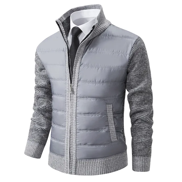 Klassische und originelle Strickjacke