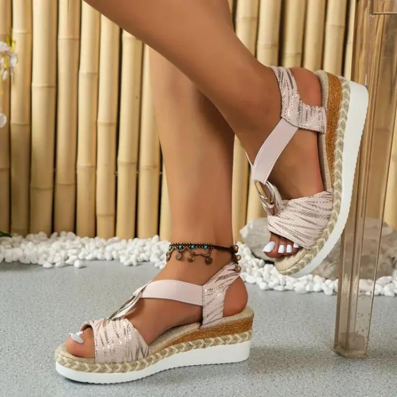 ASTRID | Vielseitige, modische Sandalen
