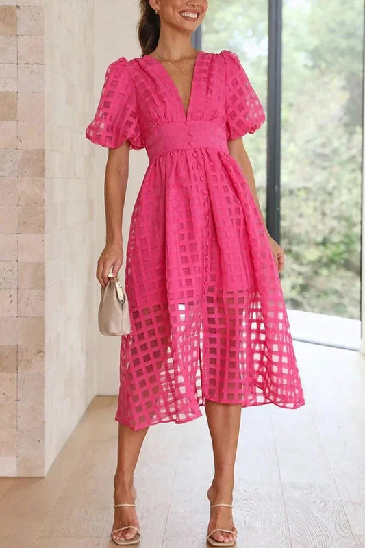 Kariertes Kleid mit gerafften Ärmeln