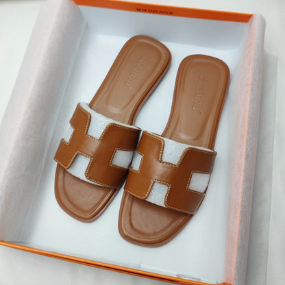 Bequeme und modische Hausschuhe - TrendySoft