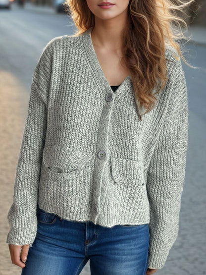 Lina - Geknöpfte Strickjacke mit langen Ärmeln für Frauen