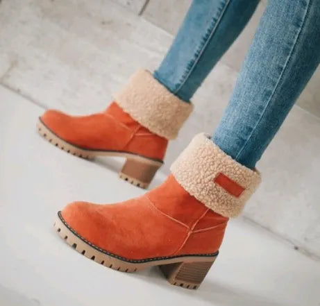 Winterstiefel für Frauen mit niedrigem Absatz und modernem Stil