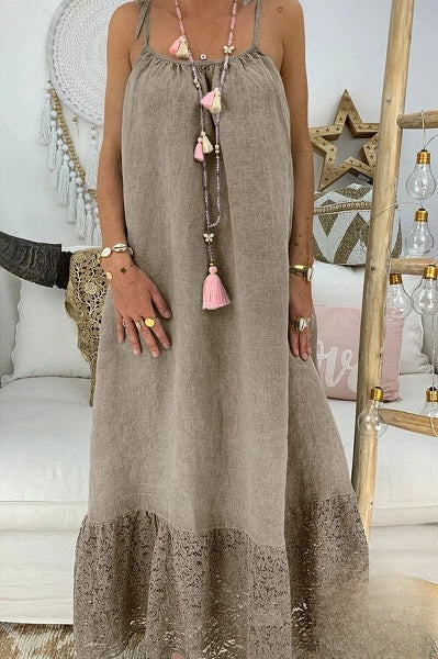 Elegantes Hemdkleid mit Knöpfen und Spitzeneinsätzen