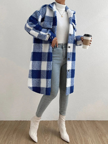 Valeria - Stylischer karierter Teddymantel