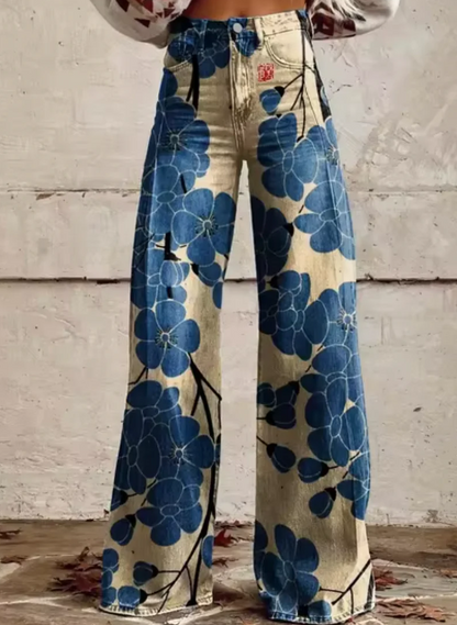 Weite Hose mit buntem Aufdruck