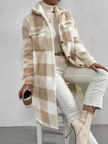 Valeria - Stylischer karierter Teddymantel