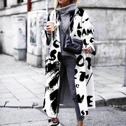 Fiona - Langer Wollmantel mit eleganten Designermustern