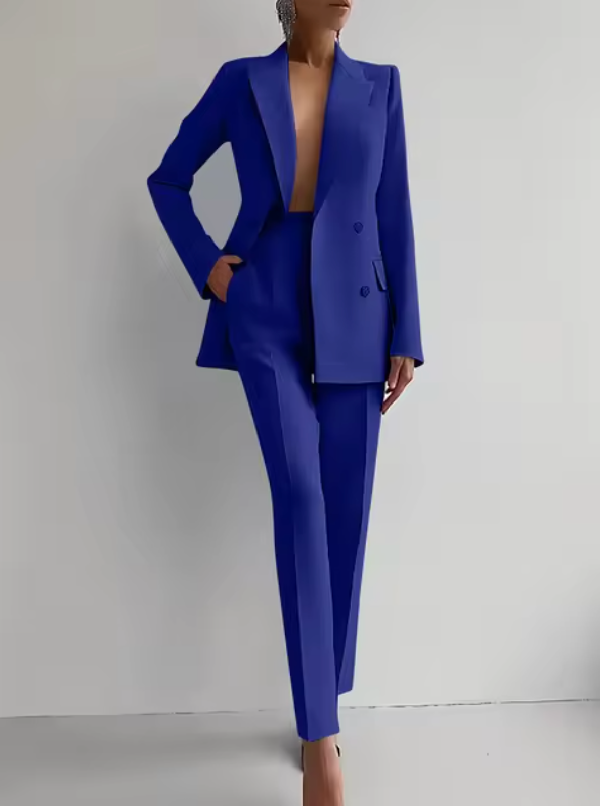 Set aus Blazer und Bundfaltenhose