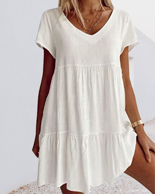 Summer Breeze: Entspanntes Kleid aus Baumwollmischung mit kurzen Ärmeln und Rüschen