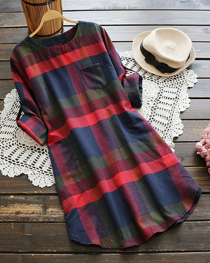 Langärmeliges Kleid mit Karodruck