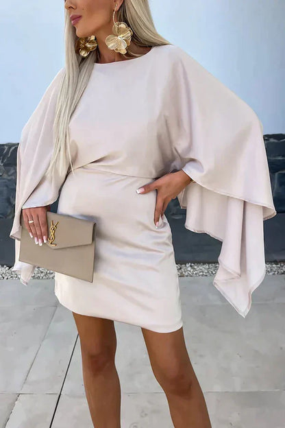 Sahara - Hübsches Minikleid mit Schmetterlingsärmeln aus Satin