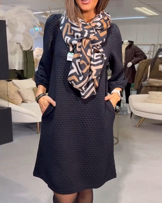 Elegantes schlichtes Kleid