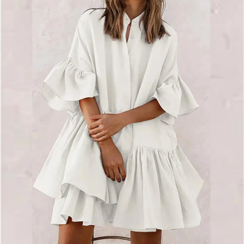 Lässiges einfarbiges Kleid mit V-Ausschnitt und pastellfarbenem Rock