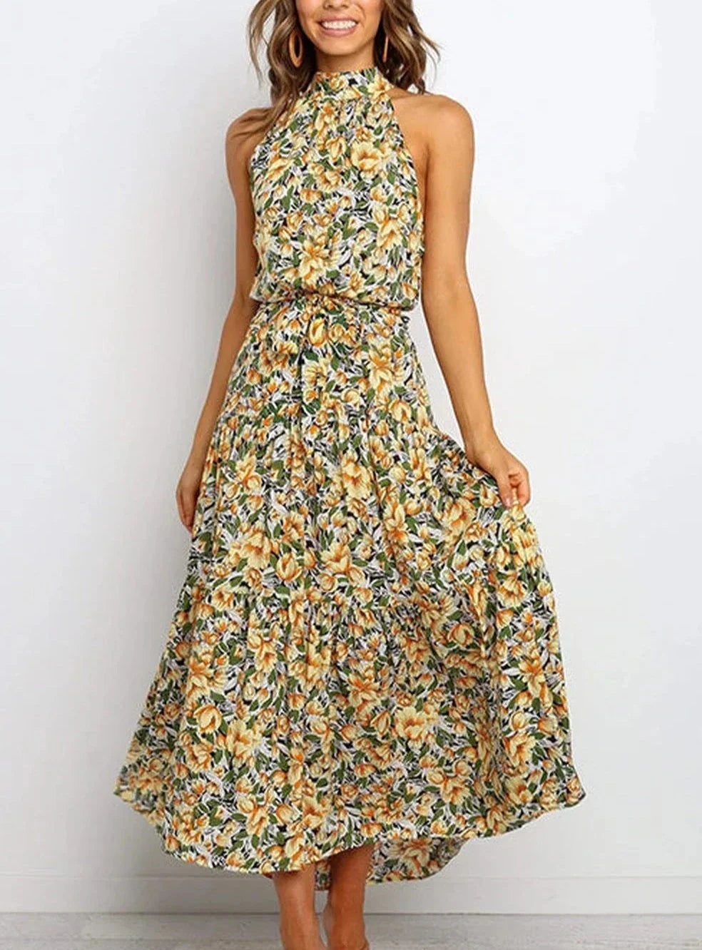 Langes Kleid mit Print und Schleife an der Taille