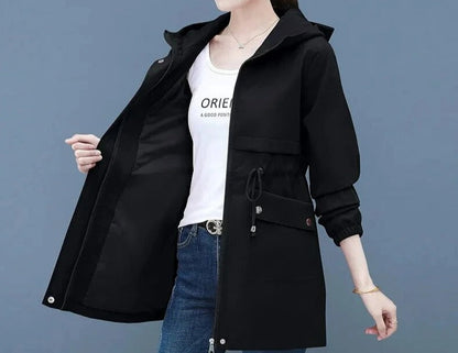 Karla | Windjacke mit Kapuze für Frauen