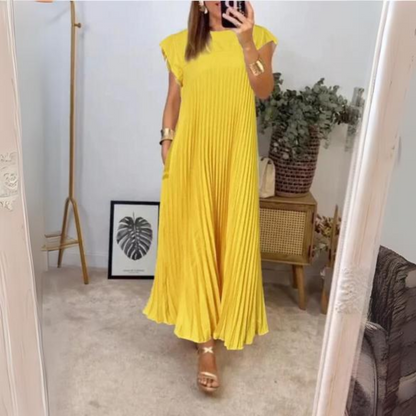 Leichtes und elegantes plissiertes Kleid