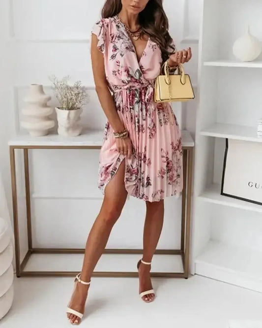 Plissee-Kleid mit Blumenprint und Gürtel
