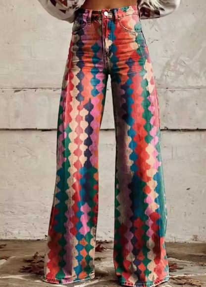 Weite Hose mit buntem Aufdruck
