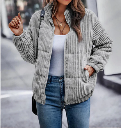 Moderne Jacke mit lakonischem Design für alle Gelegenheiten