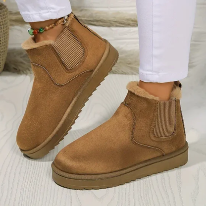 Minimalistische Frauenstiefel für jeden Tag