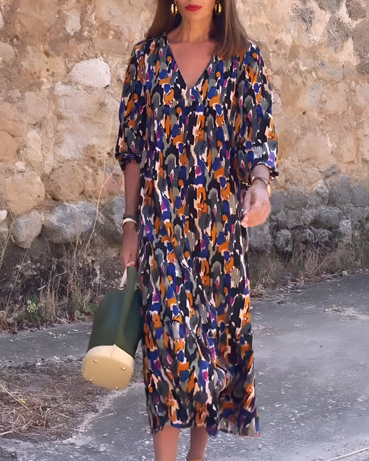 Kleid mit V-Ausschnitt und Retro-Print
