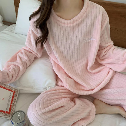 Eva Loose Pyjamas | Warm & Trendy
