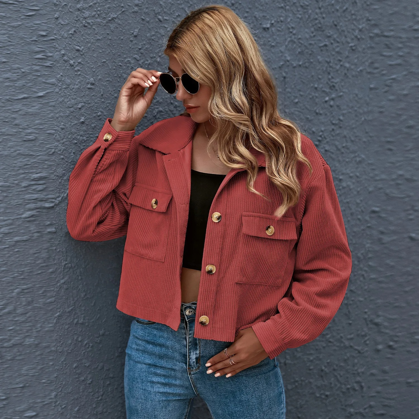Amelia - lässige Crop-Cord-Jacke