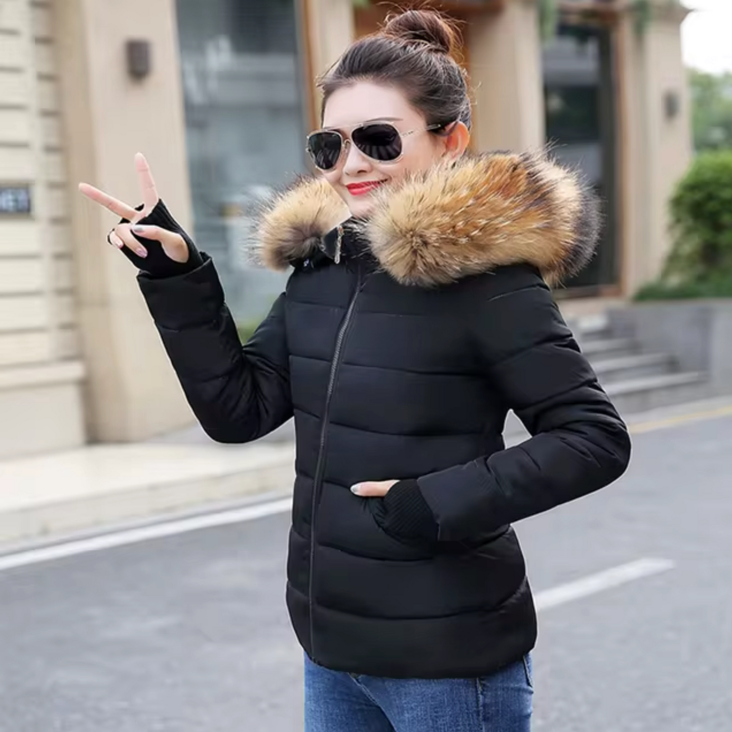 Kapuzenjacke mit Fellfutter