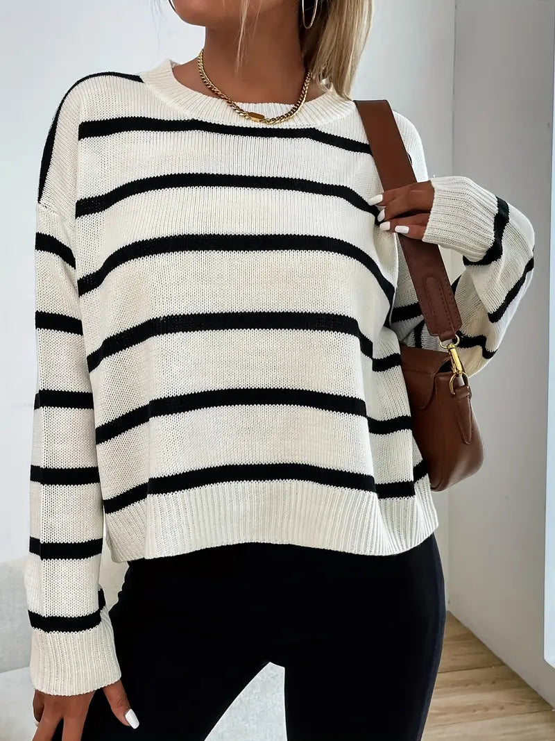 Betty - Weite schwarz-weiße Winter-Strickpullover für Frauen