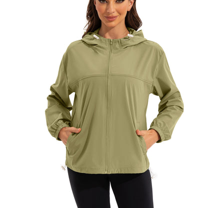Nina | Leichte wasserabweisende Sportjacke mit Kapuze