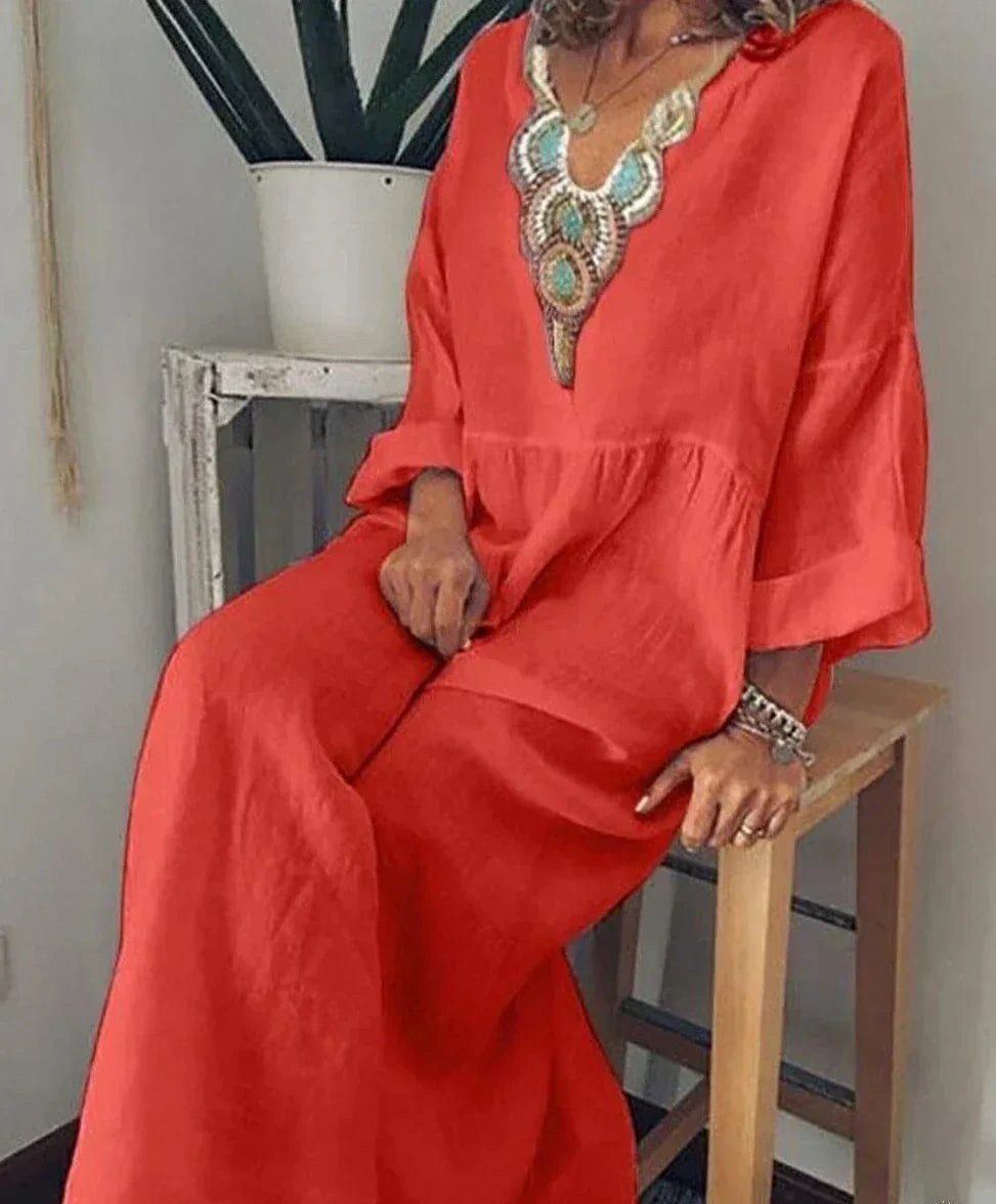 Freizeitkleid mit langen Ärmeln und V-Ausschnitt