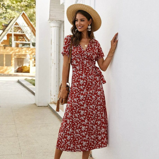 Sommerliches Midikleid mit kurzen Ärmeln und elegantem Blumenprint