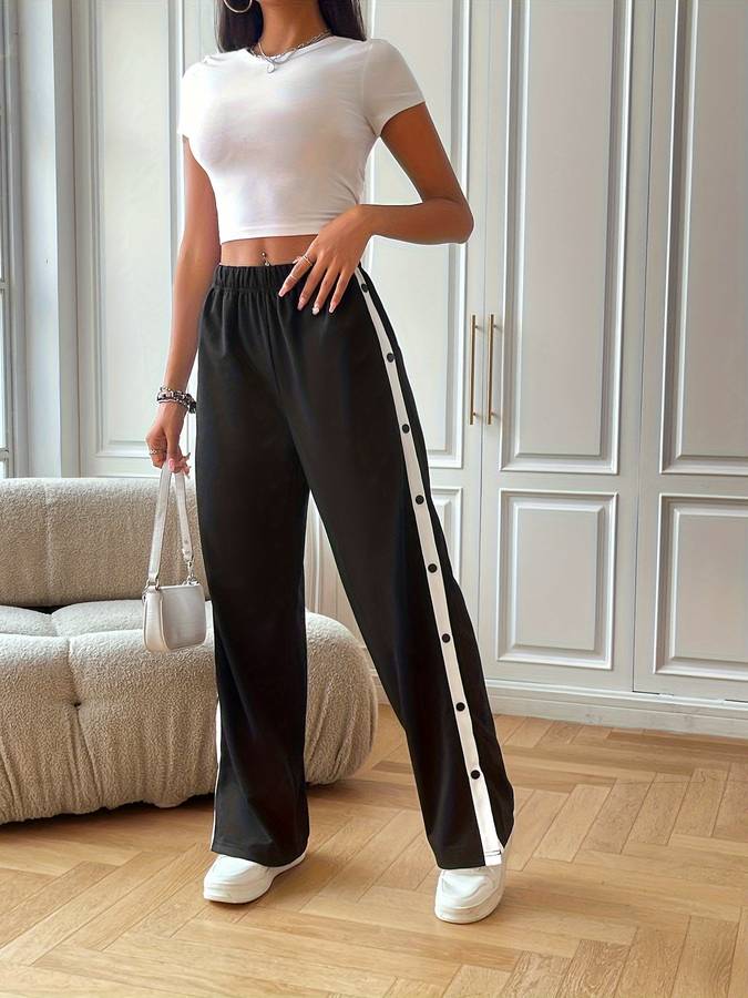 Léa - Weite Hose mit elastischem Bund und Knöpfen