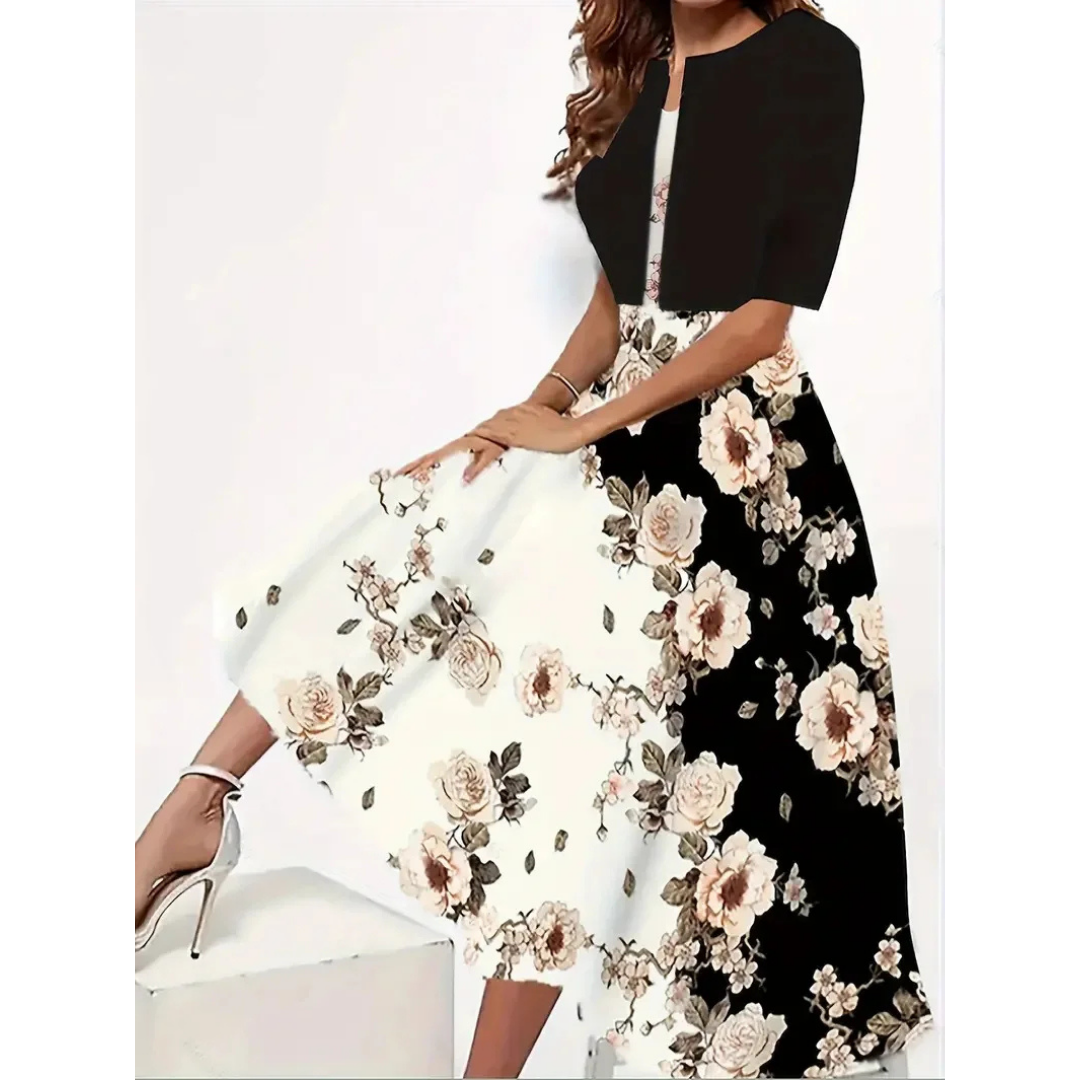 Plissiertes Minikleid mit kurzen Ärmeln