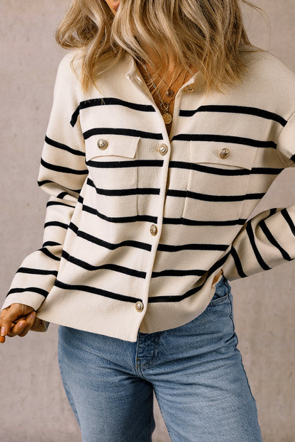 Merly | Schicke und charmante gestreifte Strickjacke mit Knöpfen