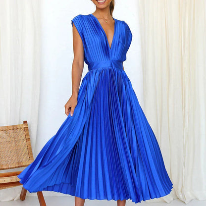 Plissiertes Midikleid mit V-Ausschnitt und eleganten kurzen Ärmeln