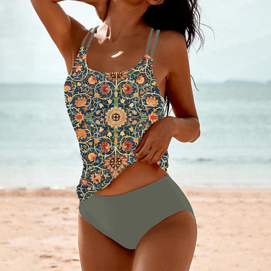 Elegante, farbenfrohe Sommer-Bademode mit Aufdruck