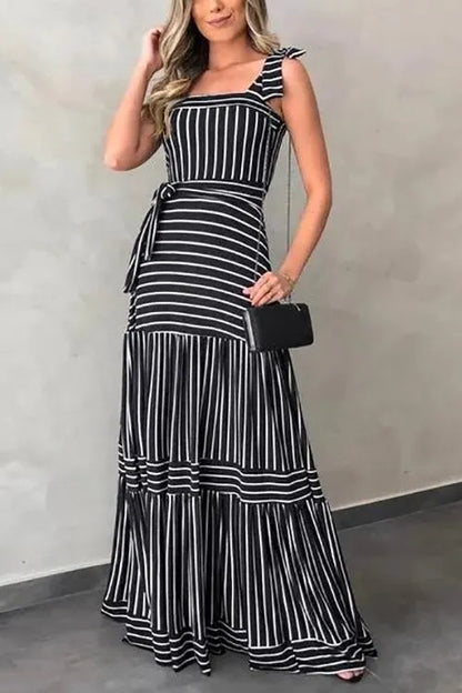 Freida - Langes Kleid mit gestreifter Schleife und Gürtel