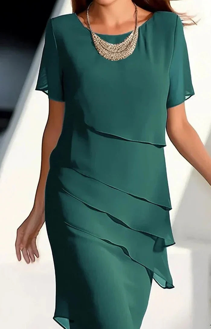 Elegantes Kleid mit Falten und Leichtigkeit