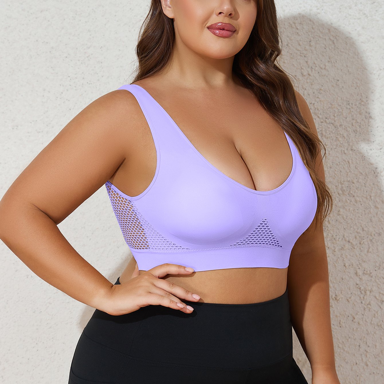 Lotte | Damen-Sport-BH in großen Größen - Atmungsactivees Mesh, breite Träger, herausnehmbare Pads, U-Rücken-Design, pink