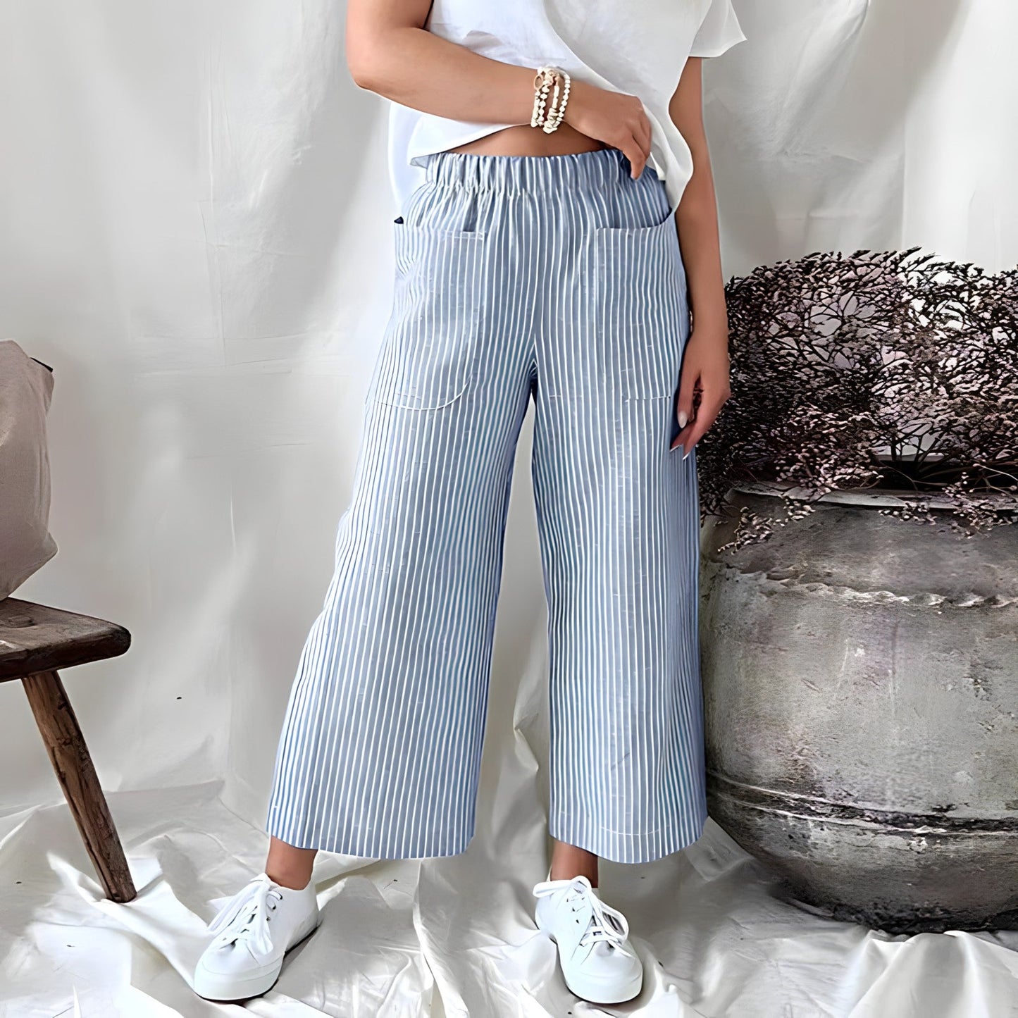 Gestreifte Kurzhose mit Taschen