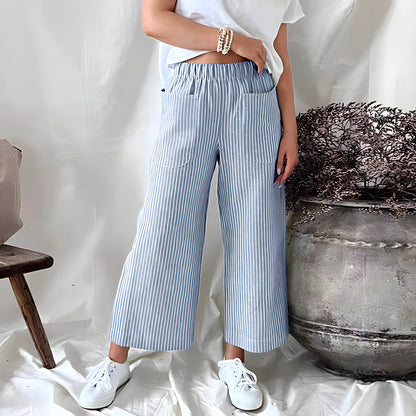 Gestreifte Kurzhose mit Taschen