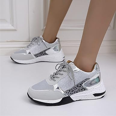 Schnürschuhe für Frauen