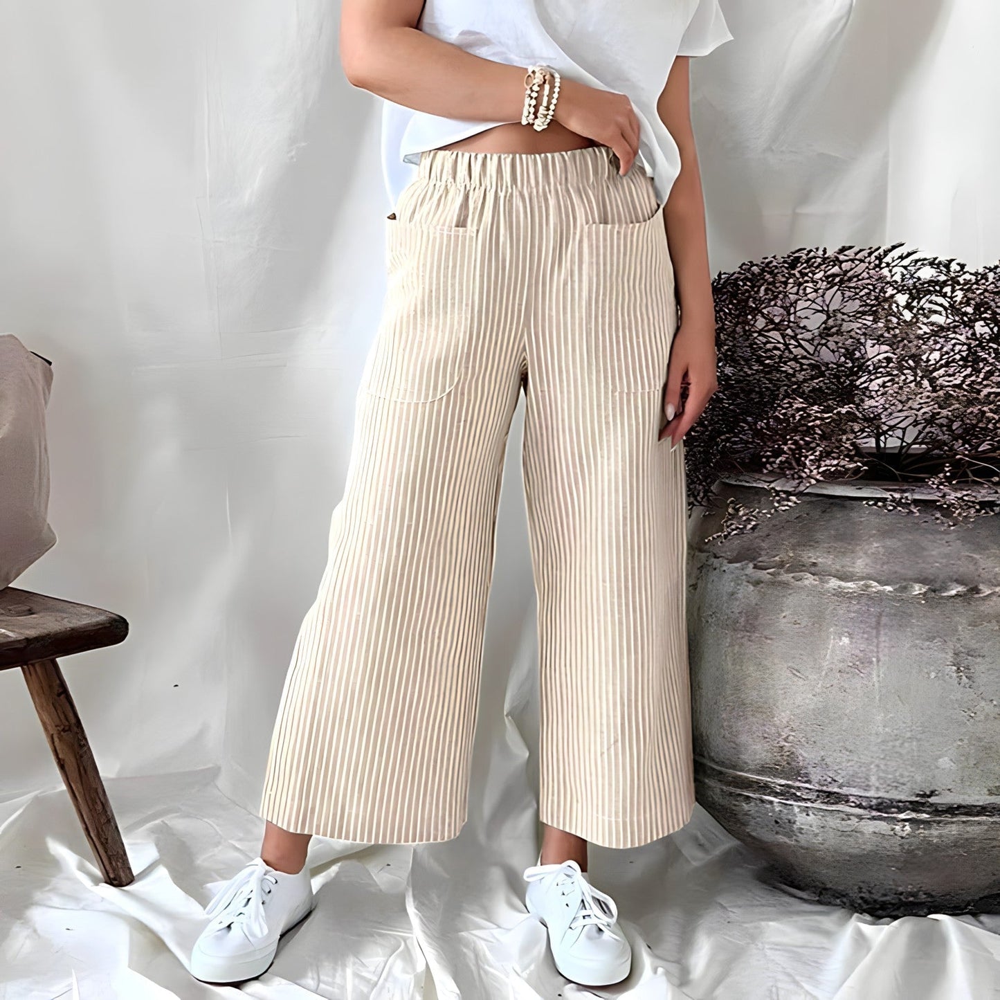 Gestreifte Kurzhose mit Taschen