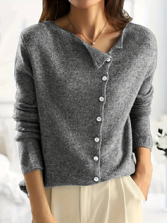 Schlichte asymmetrische Strickjacke mit Knopfverschluss