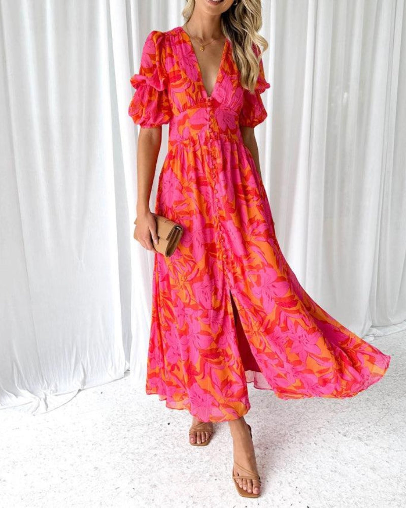 Langes Kleid im Vintage-Stil mit Knöpfen und kurzen Puffärmeln