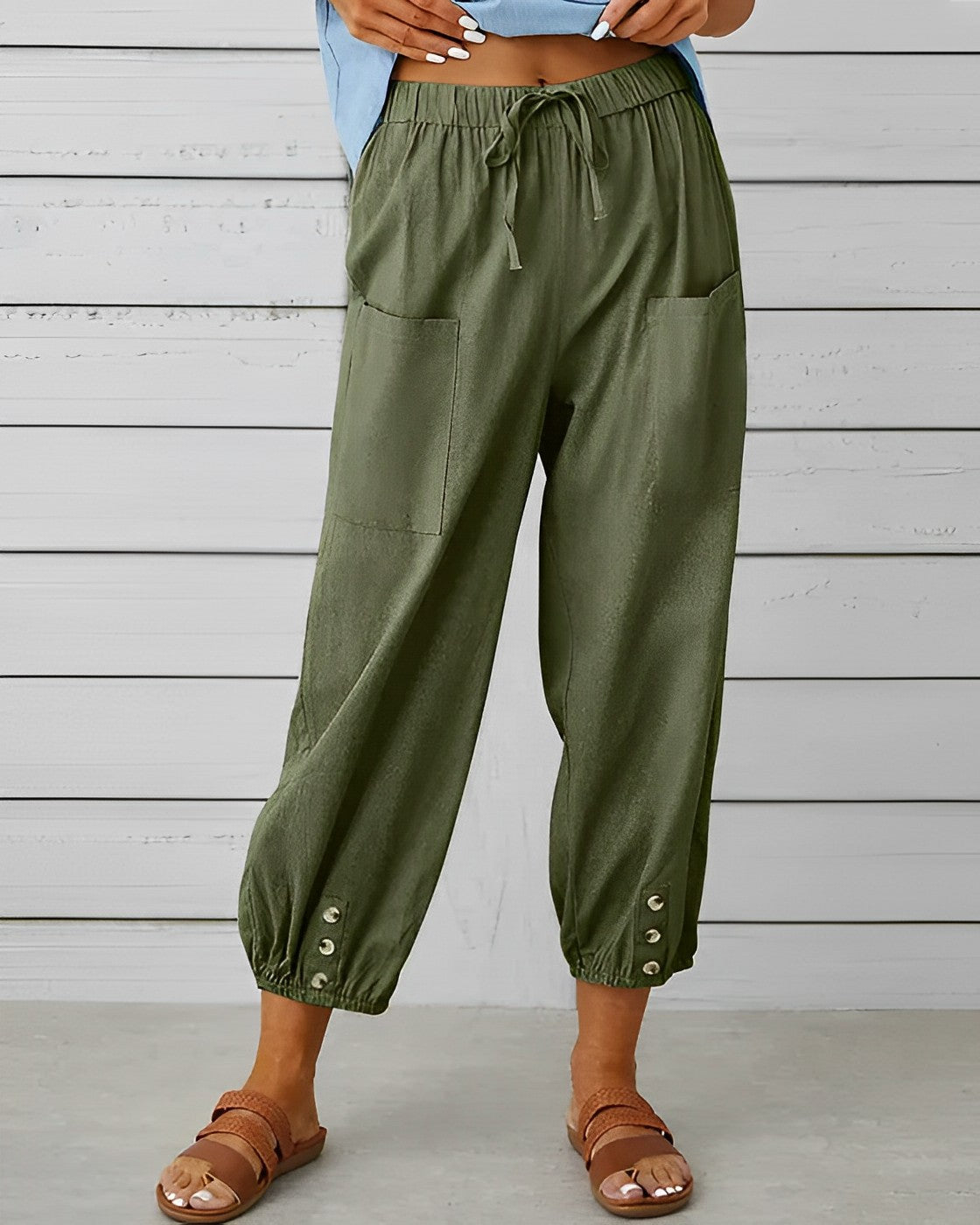 Weite Hosen-mit-hoher-Taille