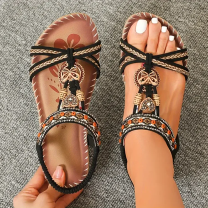 Ruth - Elegante flache Sandalen für Frauen mit Strass und Schmetterling