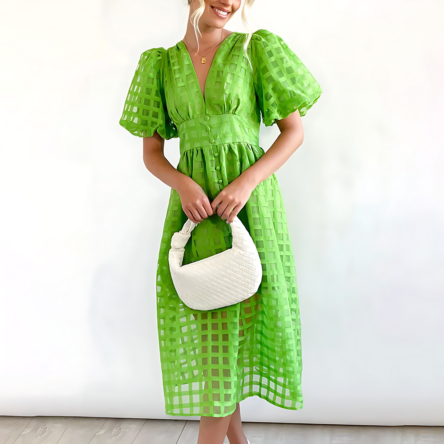 Elegantes Sommer-Midikleid mit kurzen Puffärmeln