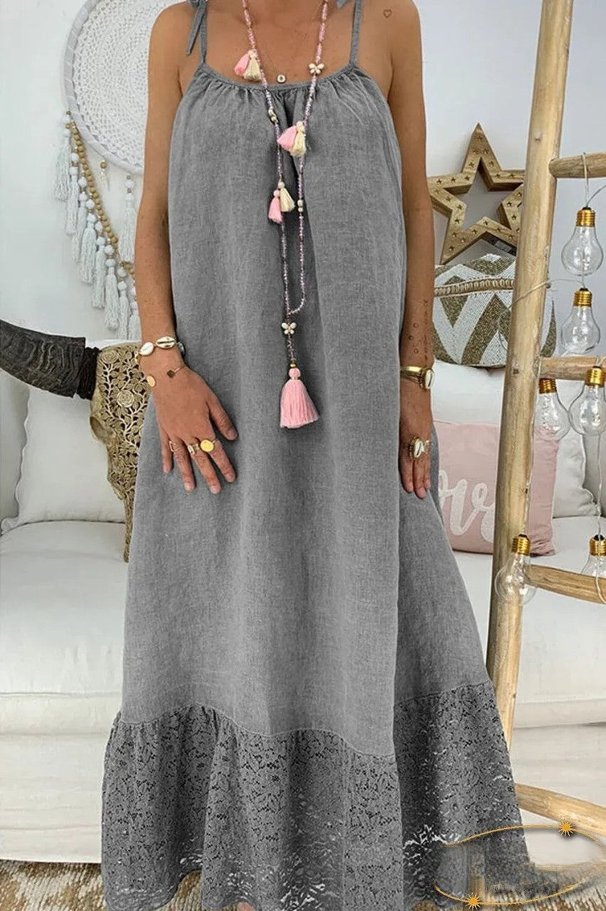Hemdkleid mit Spitzeneinsatz und geknotetem Spitzeneinsatz
